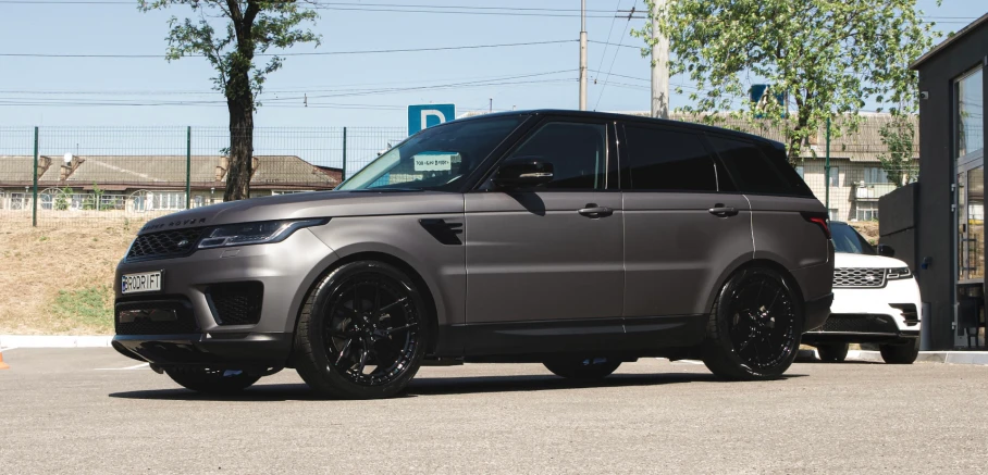 Актуалізація екстер'єру Land Rover Range Rover L494 Актуалізація екстер'єру Land Rover Range Rover L494